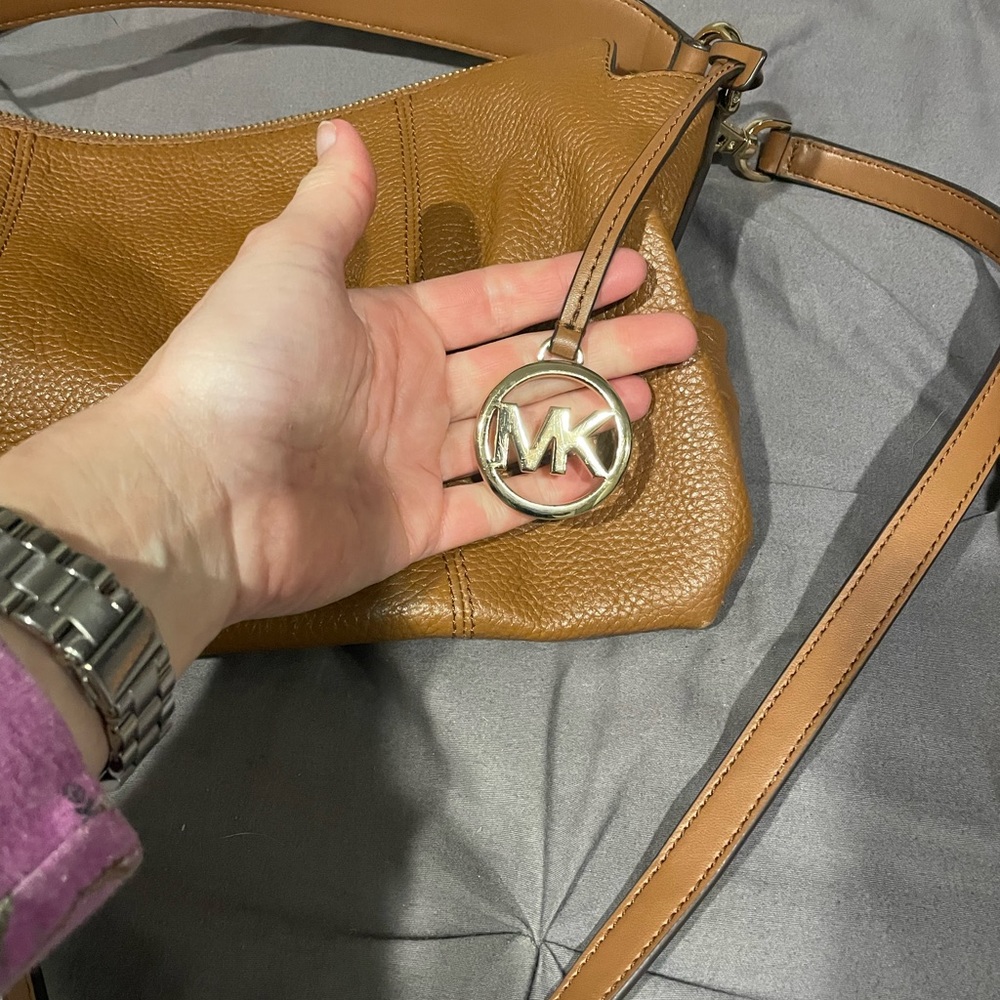 MK purse - Picture 3 of 3